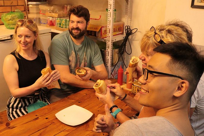 Hanoi Foodie Tour Mini Coffee Class – Street Food & Egg Coffee Experience