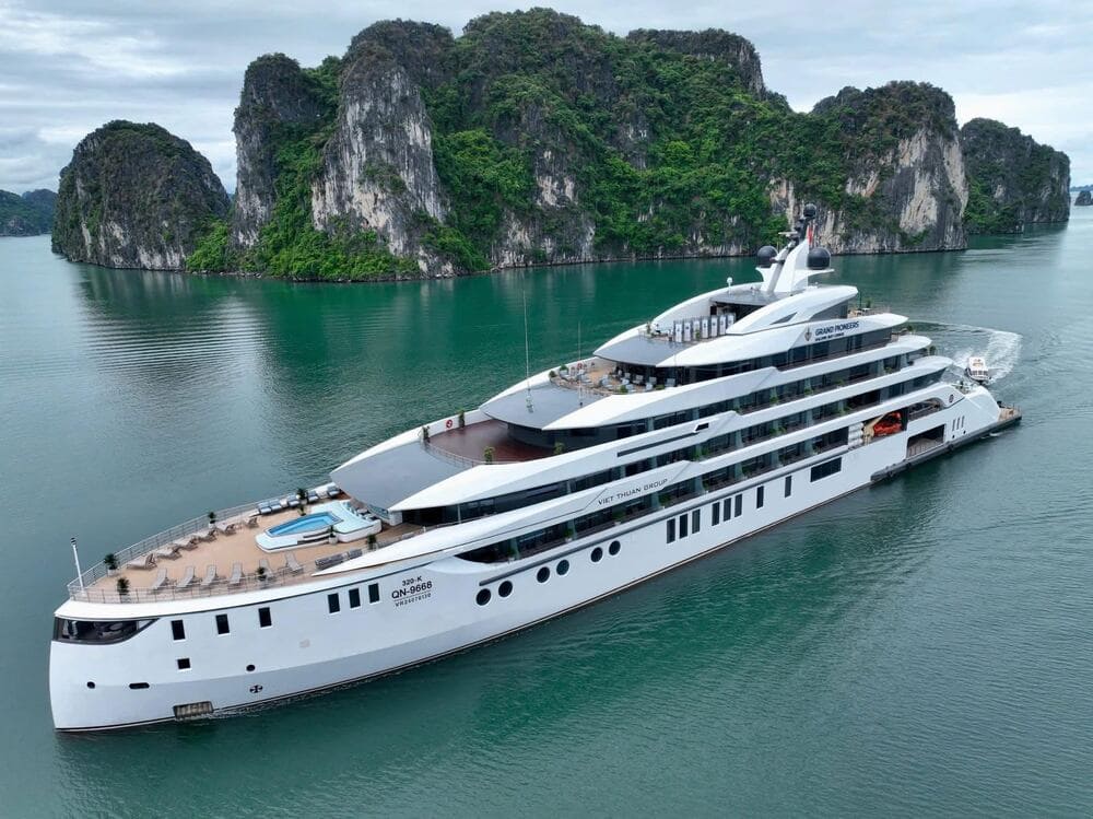 Grand Pioneers Cruise 3 Days 2 Nights – Luxury Ha Long Bay & Lan Ha Bay Cruise