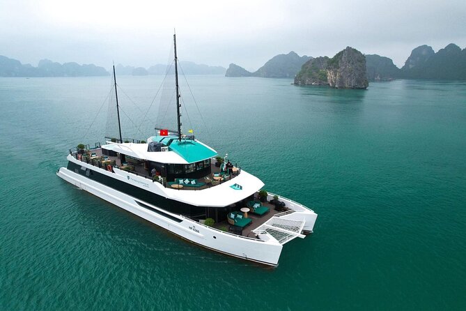 Lan Ha Bay Catamaran Cruise – Premium Day Cruise from Hanoi