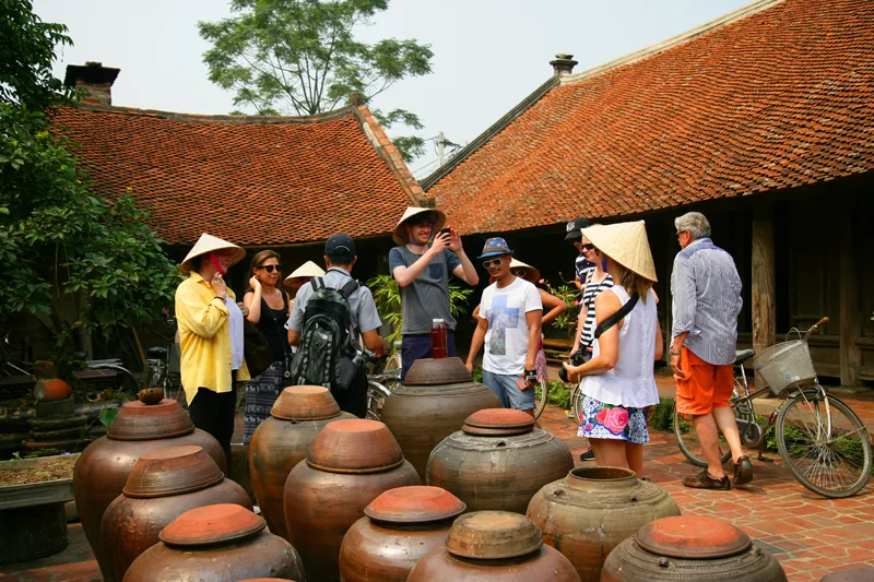 Ha Noi Traditional Craft Ancient Village Private Tour – Discover Craft Villages & Duong Lam