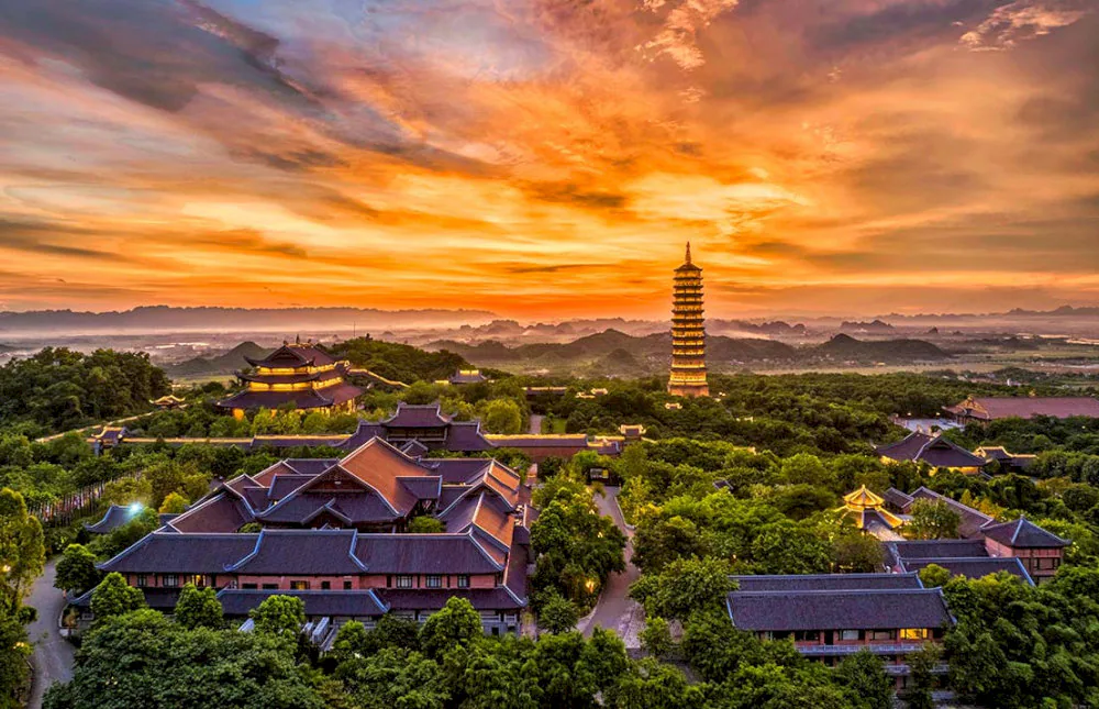 Ninh Binh – Bai Dinh – Trang An – Full Day Tour from Hanoi