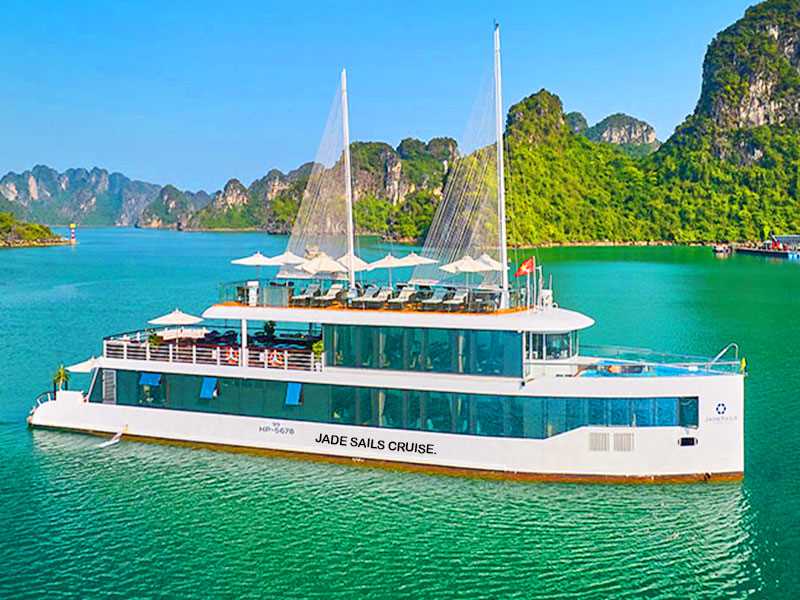Lan Ha Bay Luxury Jade Sails – Premium Day Cruise from Hanoi