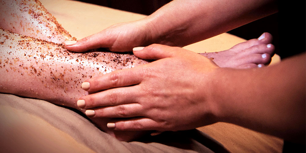 Full Body Scrub Treatment 30 Mins (2)